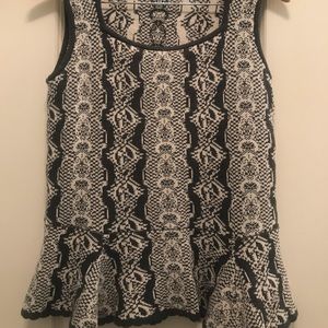 CAbi (M) grey and cream sweater vest